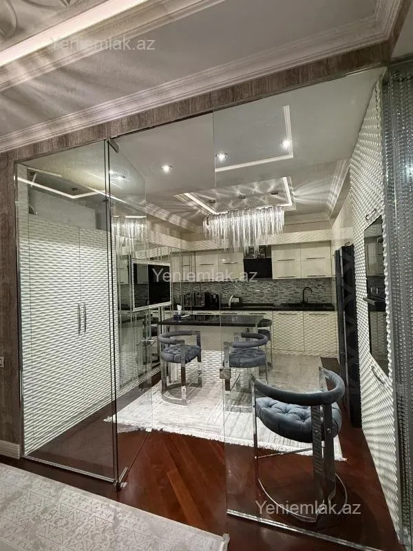 Satılır 4 otaqlı yeni tikili 191 m²