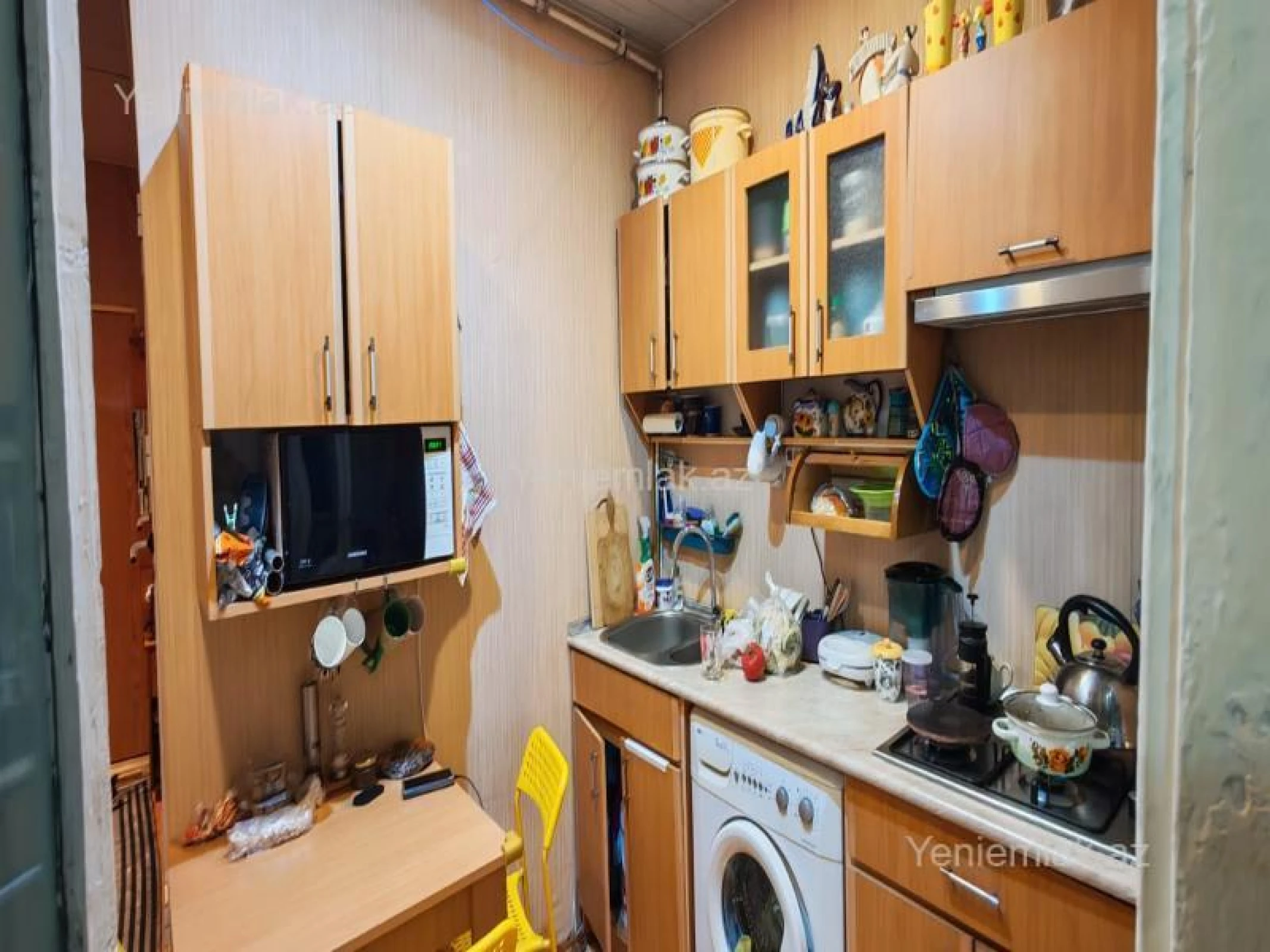 Satılır 2 otaqlı köhnə tikili 65 m²