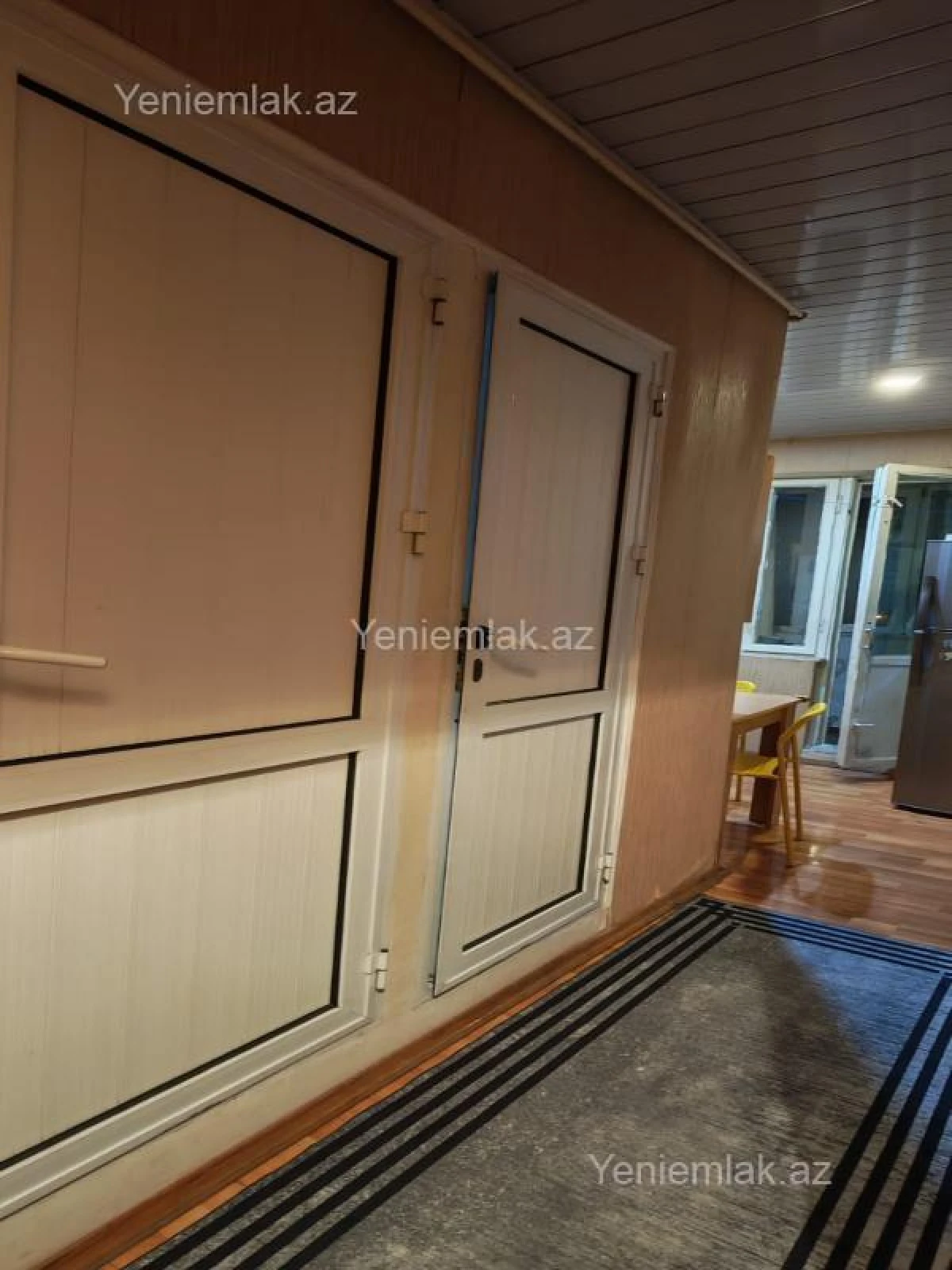 Satılır 2 otaqlı köhnə tikili 65 m²