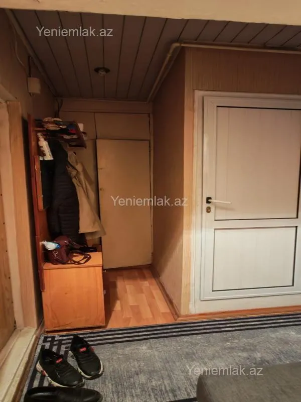 Satılır 2 otaqlı köhnə tikili 65 m²