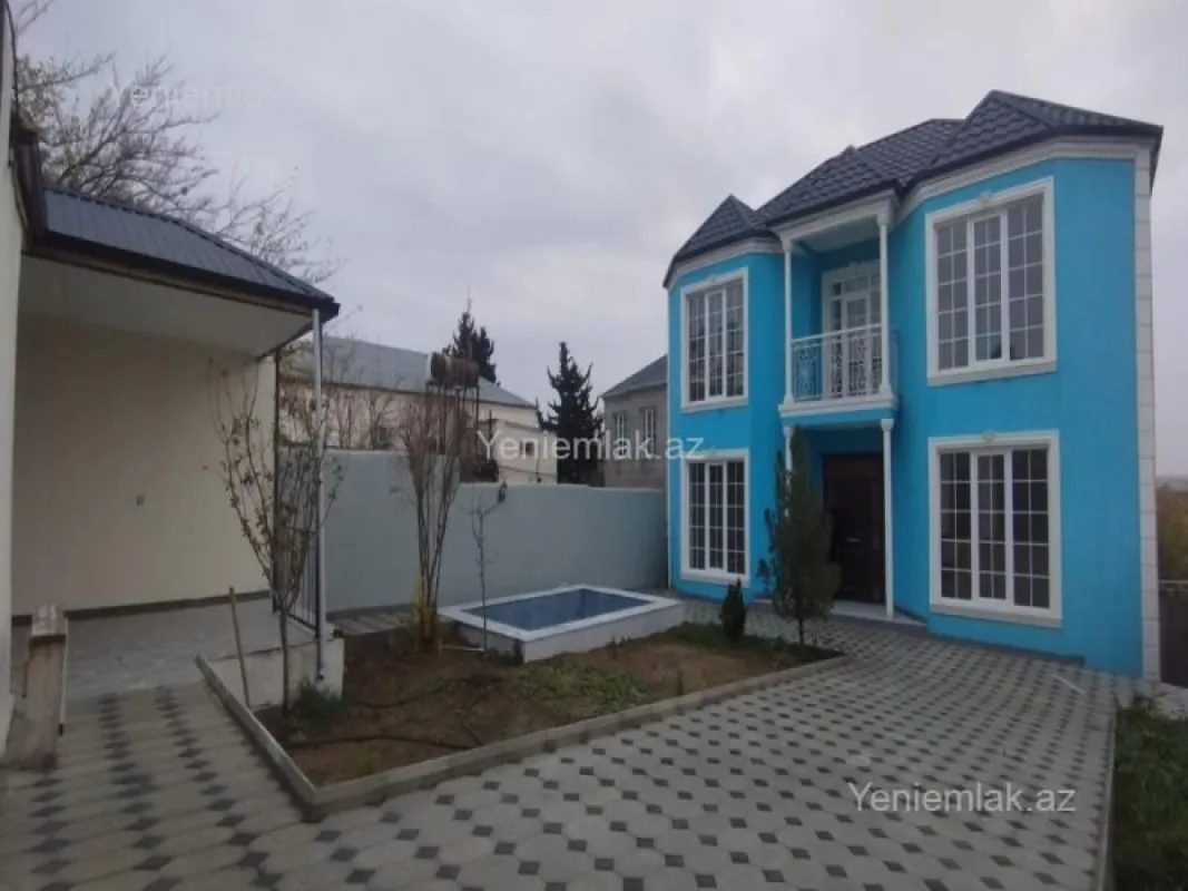 Satılır 5 otaqlı həyət evi 192 m²