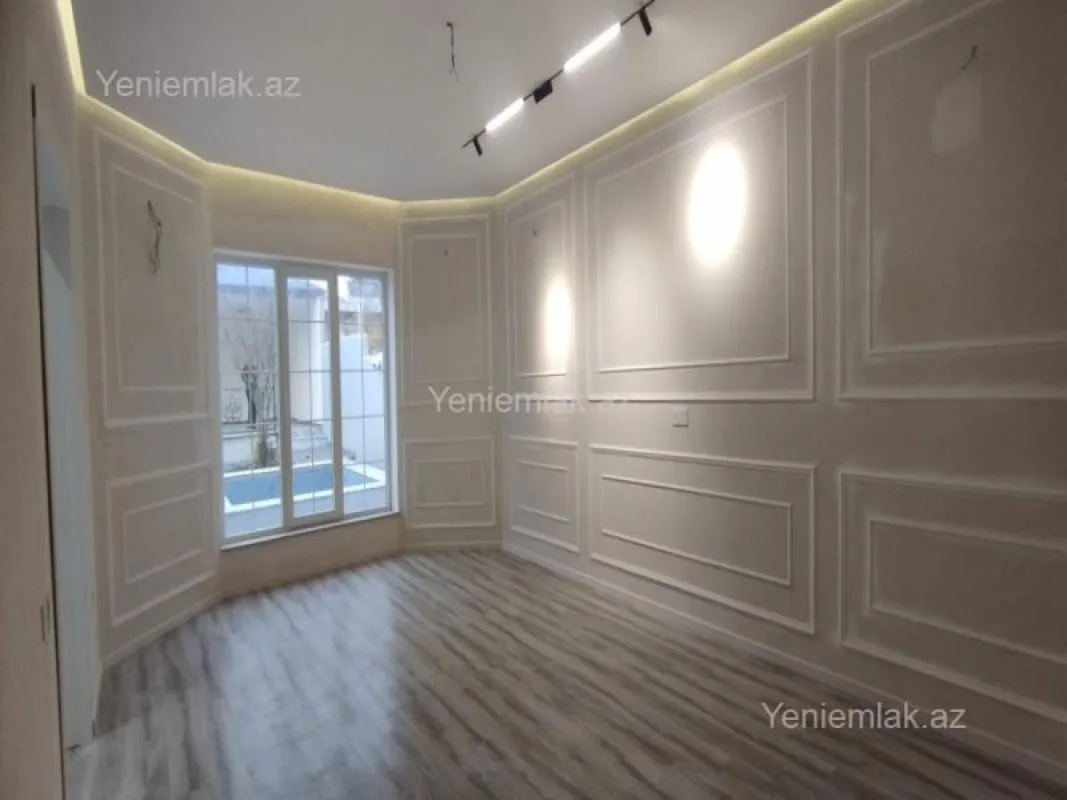 Satılır 5 otaqlı həyət evi 192 m²