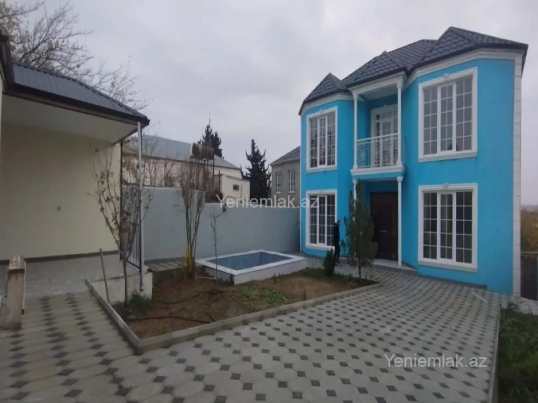 Satılır 5 otaqlı həyət evi 192 m²