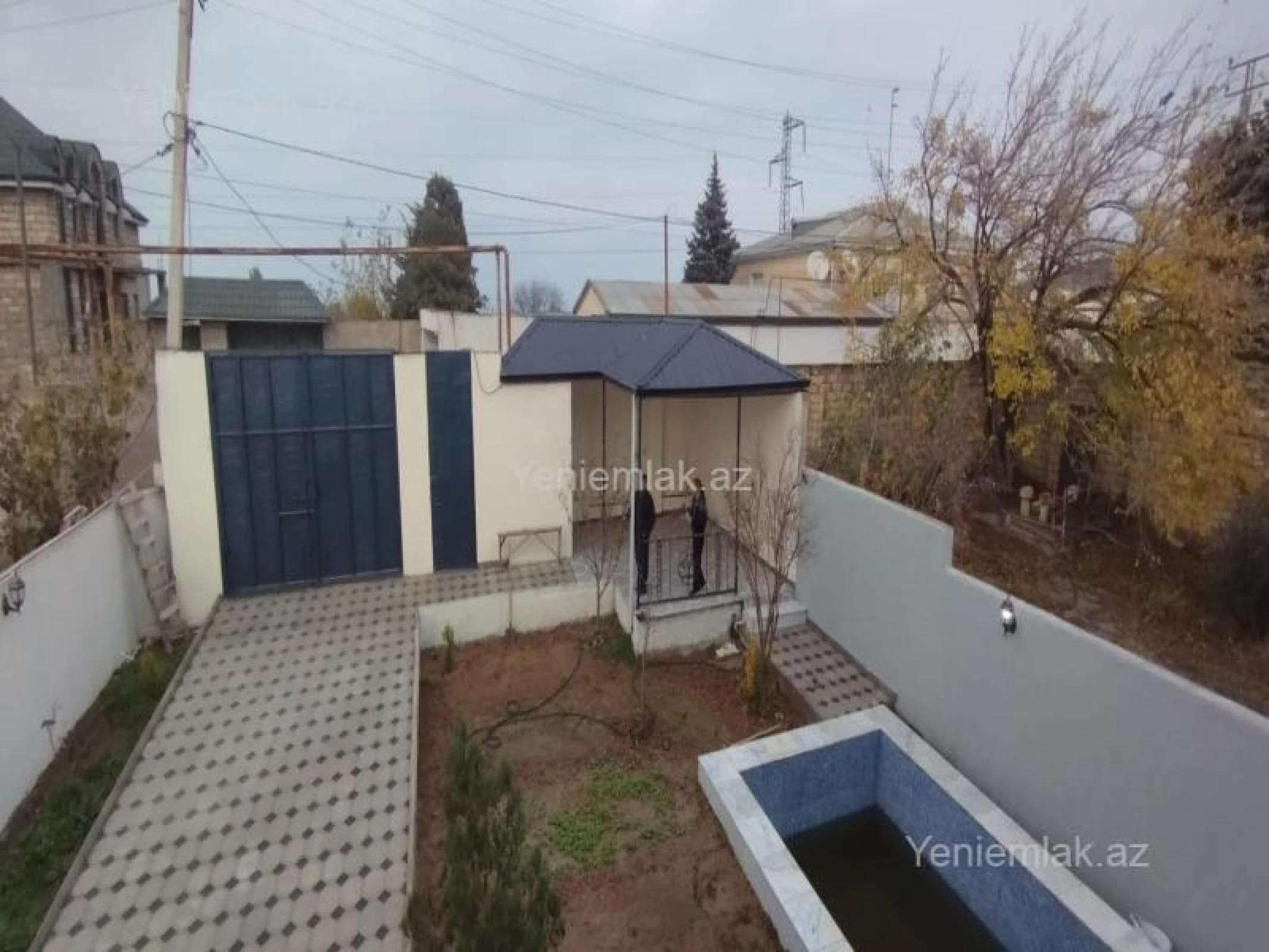Satılır 5 otaqlı həyət evi 192 m²