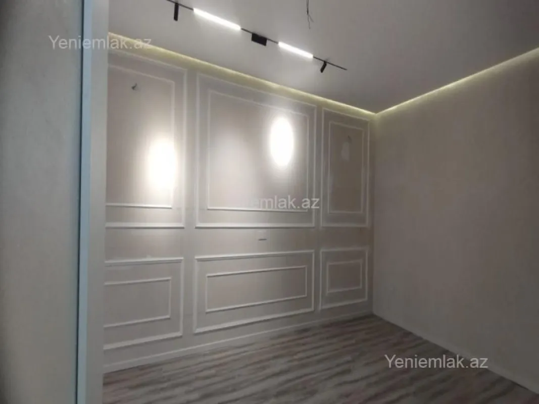 Satılır 5 otaqlı həyət evi 192 m²