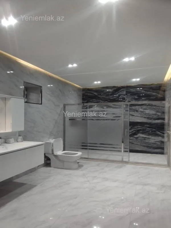 Satılır 5 otaqlı həyət evi 192 m²