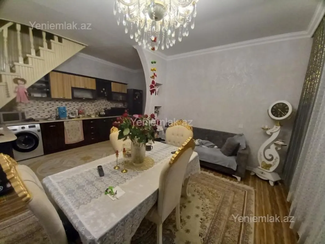 Satılır 3 otaqlı həyət evi 100 m²