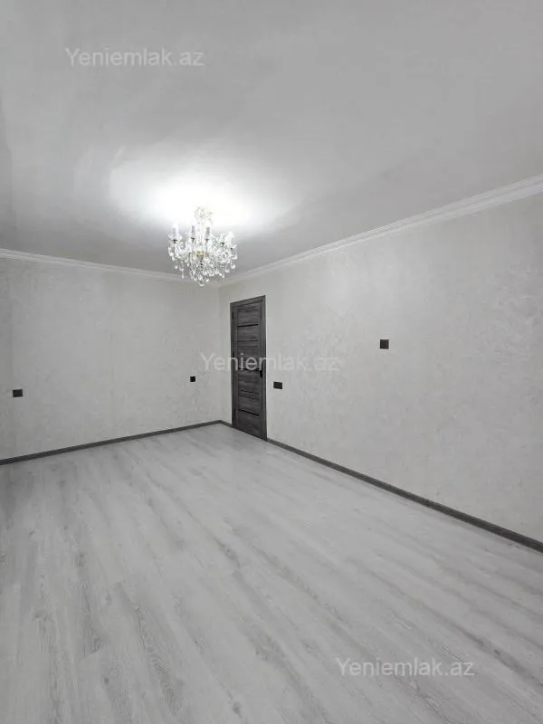 Satılır 2 otaqlı köhnə tikili 55 m²