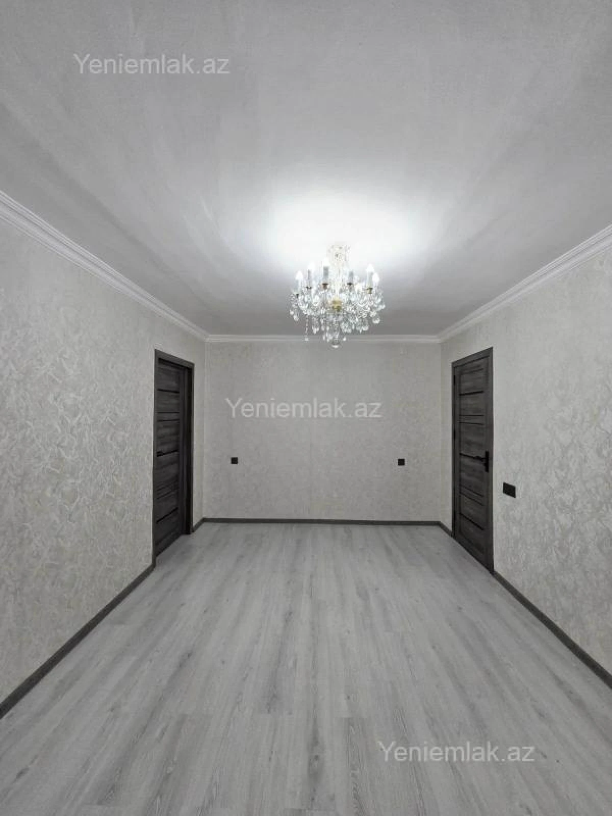 Satılır 2 otaqlı köhnə tikili 55 m²