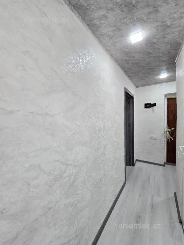 Satılır 2 otaqlı köhnə tikili 55 m²