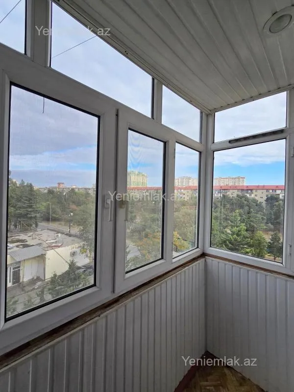 Satılır 2 otaqlı köhnə tikili 55 m²