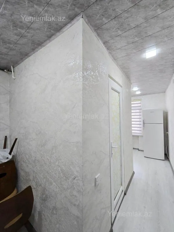 Satılır 2 otaqlı köhnə tikili 55 m²