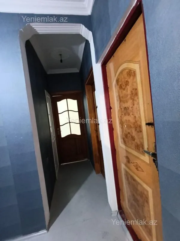 Satılır 2 otaqlı köhnə tikili 60 m²