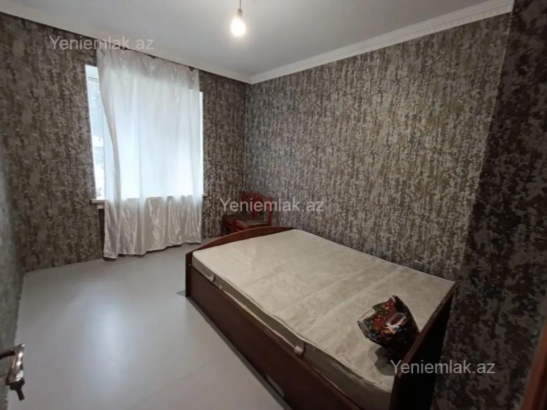 Satılır 2 otaqlı köhnə tikili 60 m²