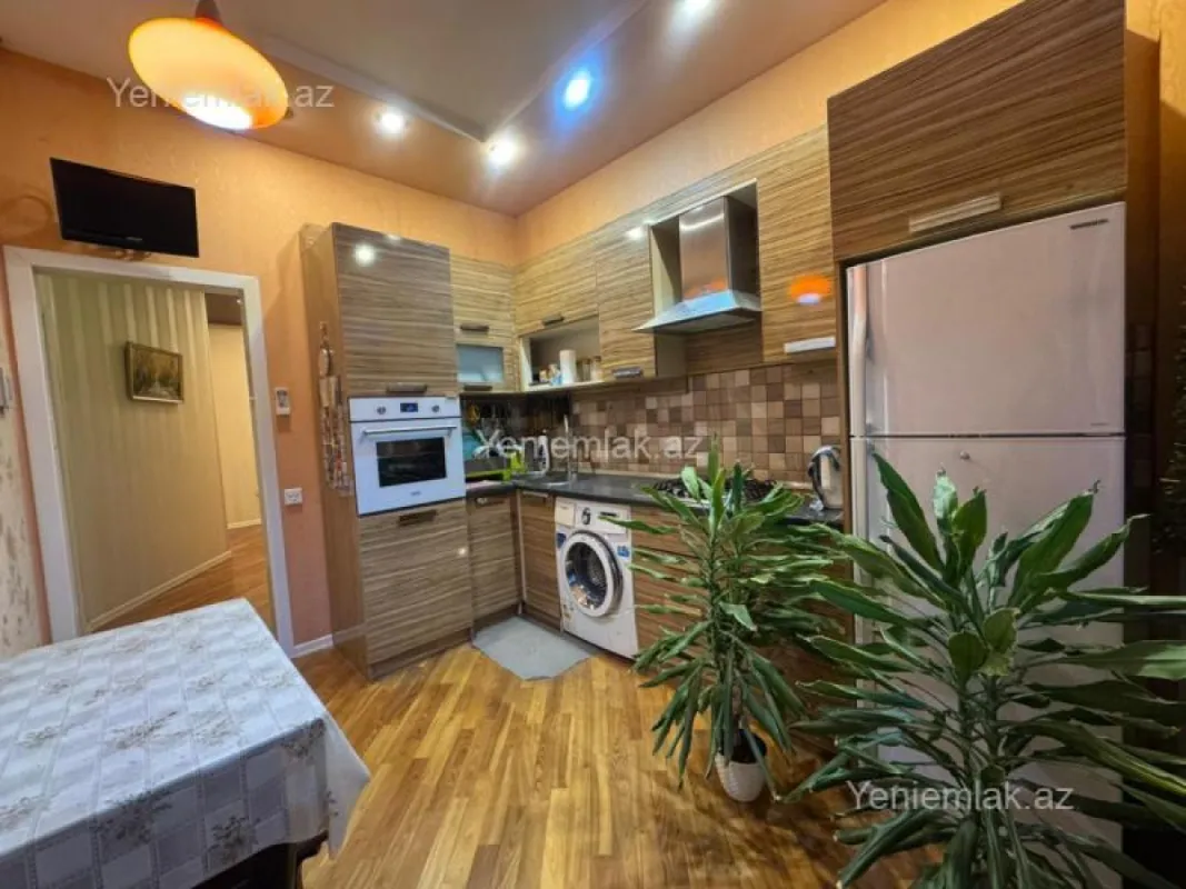 Satılır 3 otaqlı yeni tikili 85 m²