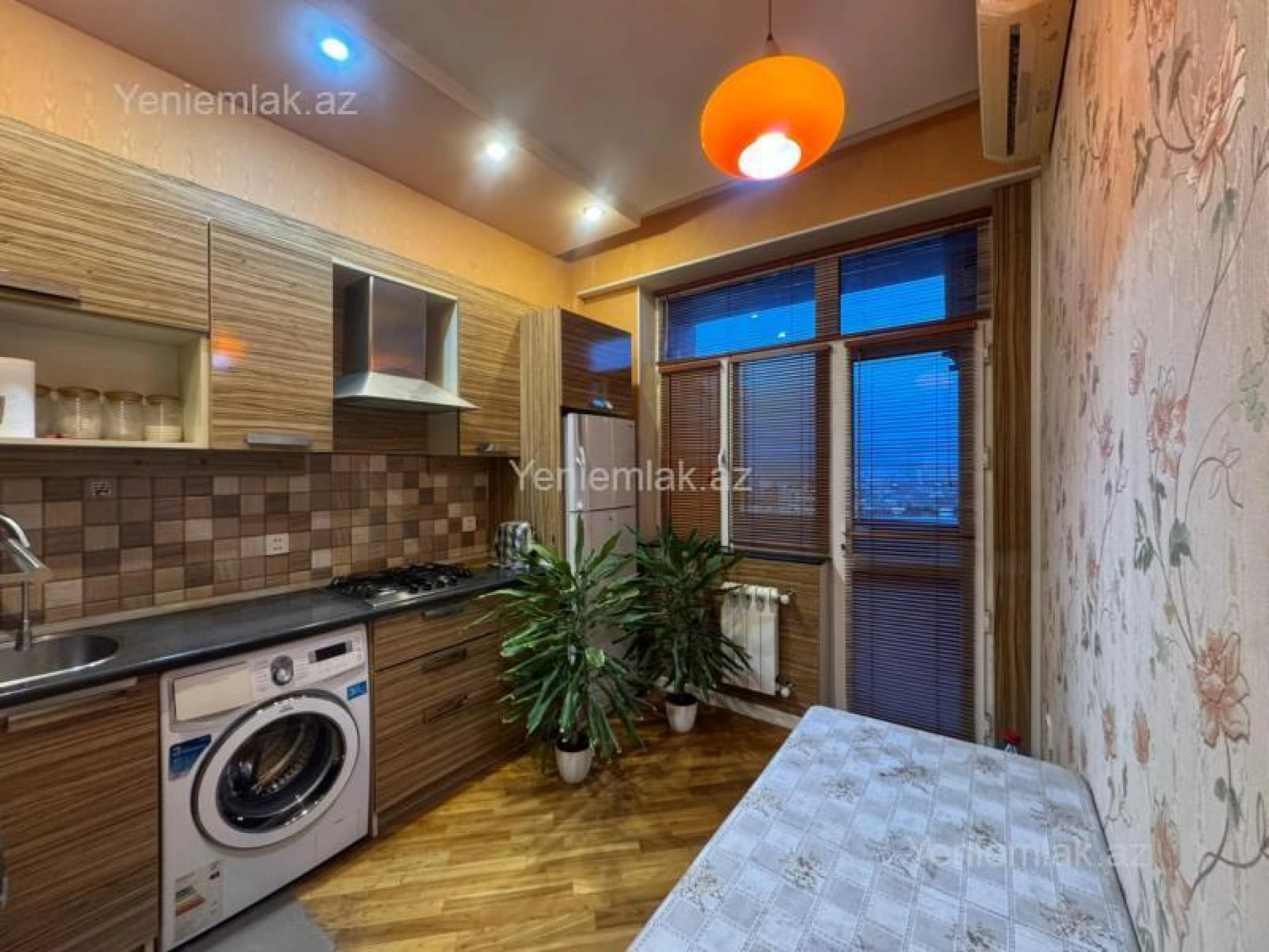 Satılır 3 otaqlı yeni tikili 85 m²