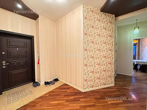 Satılır 3 otaqlı yeni tikili 85 m²