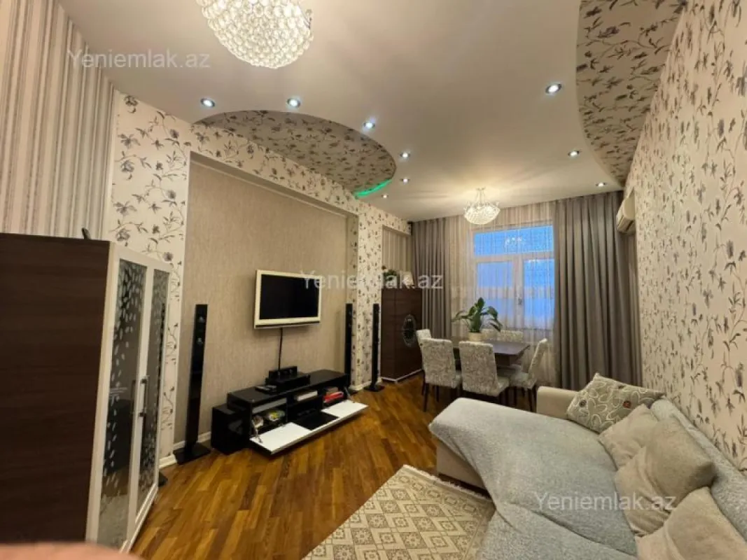 Satılır 3 otaqlı yeni tikili 85 m²