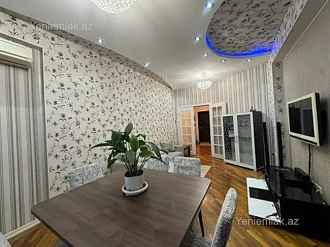 Satılır 3 otaqlı yeni tikili 85 m²