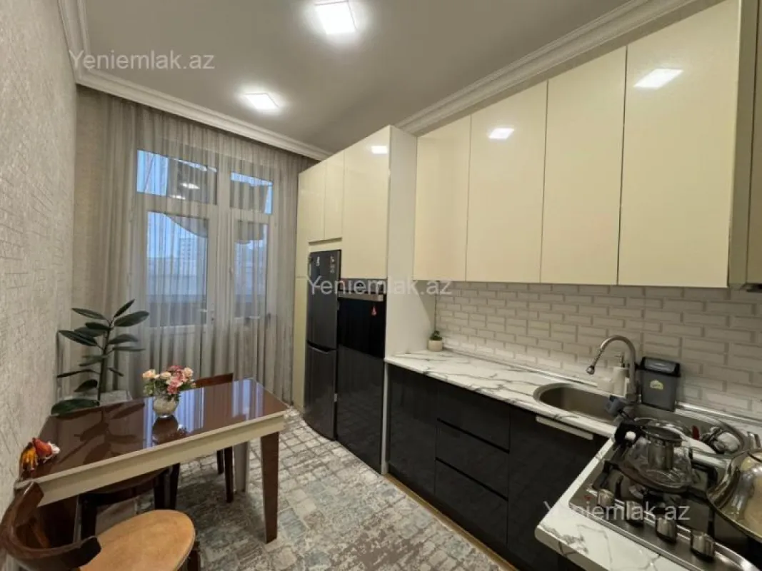 Satılır 2 otaqlı yeni tikili 65 m²