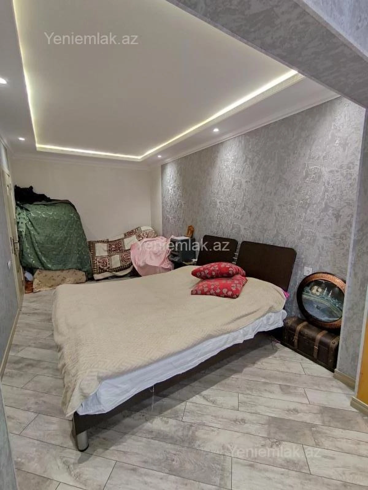 Satılır 4 otaqlı köhnə tikili 85 m²
