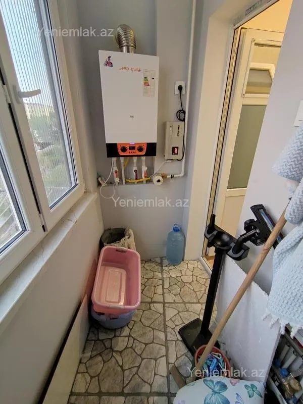 Satılır 4 otaqlı köhnə tikili 85 m²