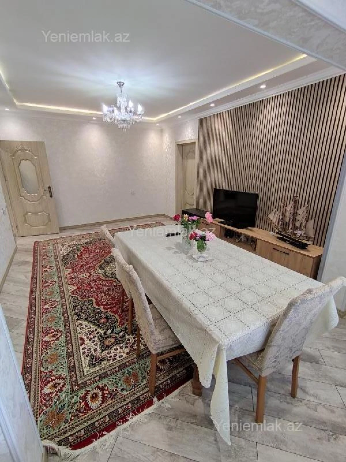 Satılır 4 otaqlı köhnə tikili 85 m²