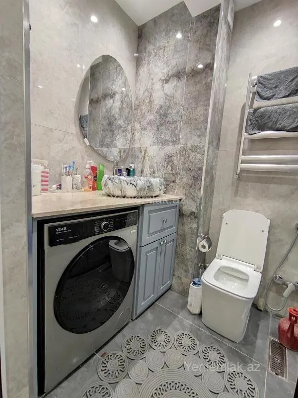 Satılır 4 otaqlı köhnə tikili 85 m²