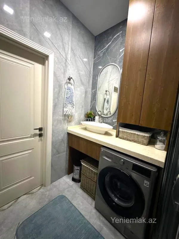 Satılır 3 otaqlı yeni tikili 94 m²