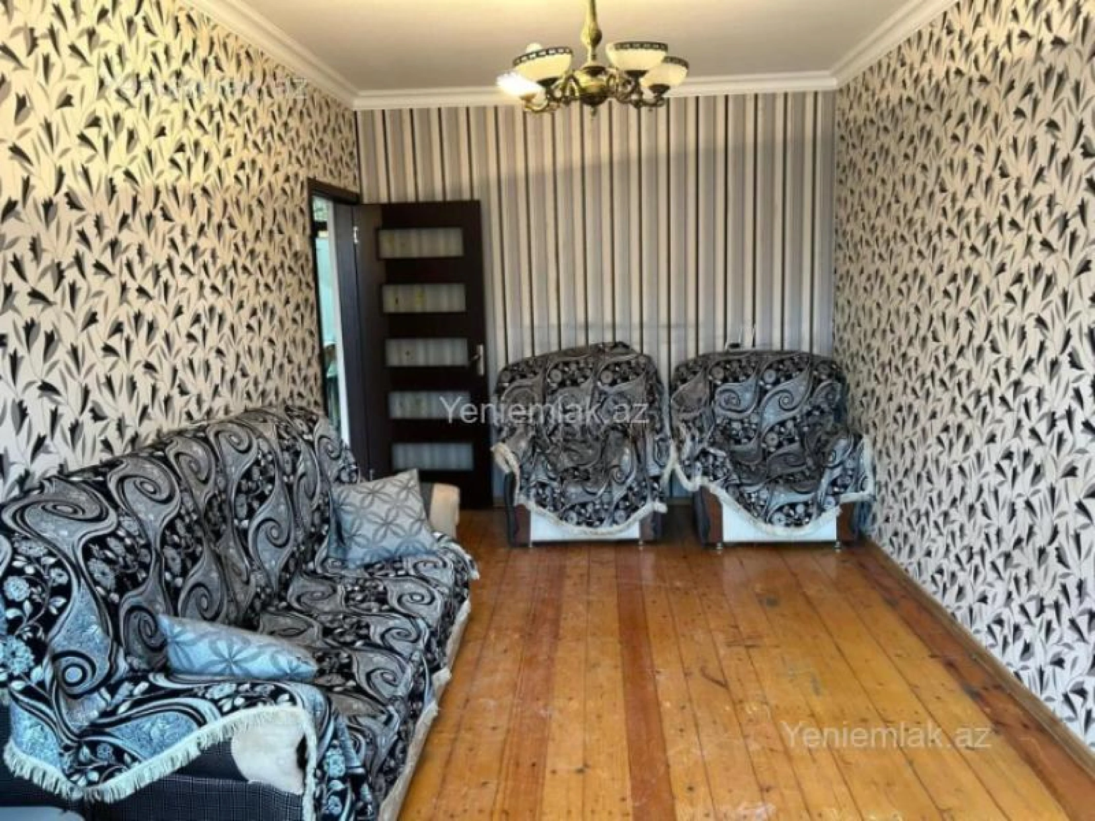 Satılır 2 otaqlı köhnə tikili 55 m²