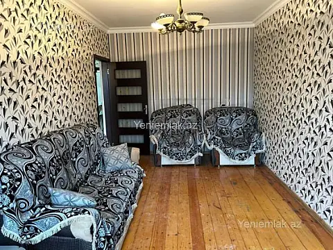 Satılır 2 otaqlı köhnə tikili 55 m²