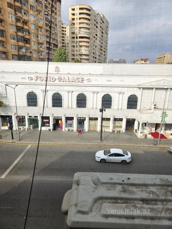 Satılır 2 otaqlı köhnə tikili 50 m²