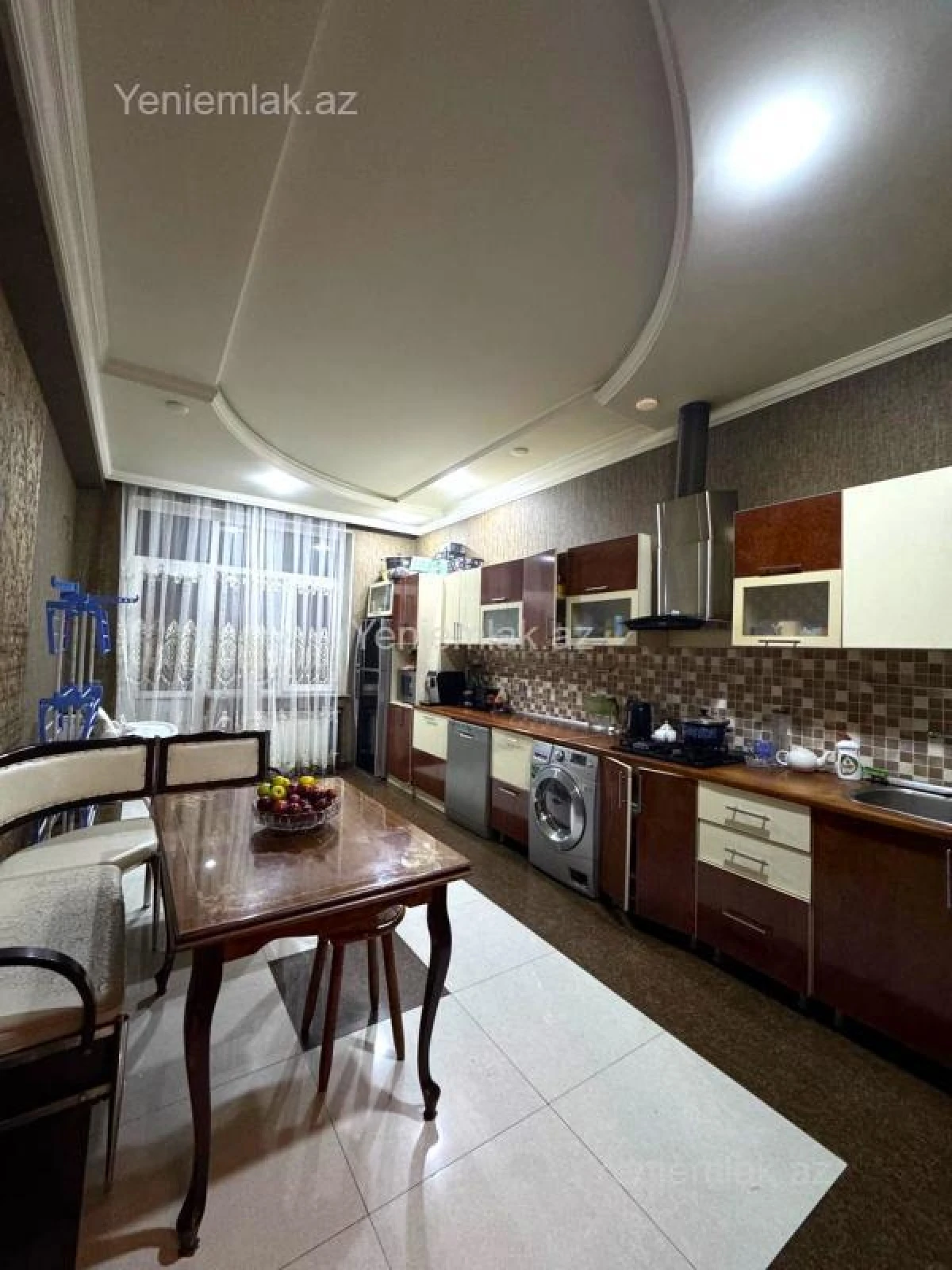 Satılır 3 otaqlı yeni tikili 150 m²