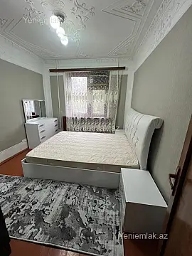 Satılır 3 otaqlı köhnə tikili 55 m²