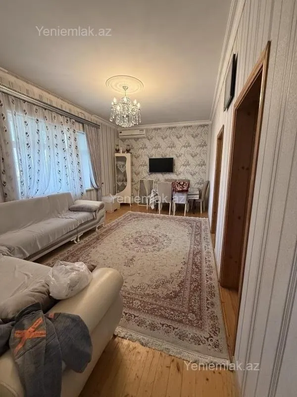 Satılır 4 otaqlı həyət evi 100 m²
