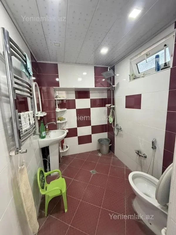 Satılır 4 otaqlı həyət evi 100 m²