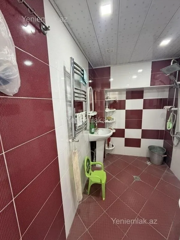 Satılır 4 otaqlı həyət evi 100 m²