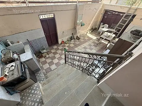 Satılır 4 otaqlı həyət evi 100 m²