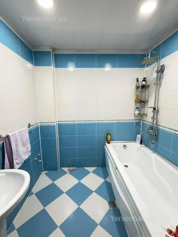 Satılır 3 otaqlı yeni tikili 124 m²