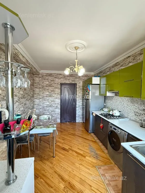 Satılır 3 otaqlı yeni tikili 124 m²