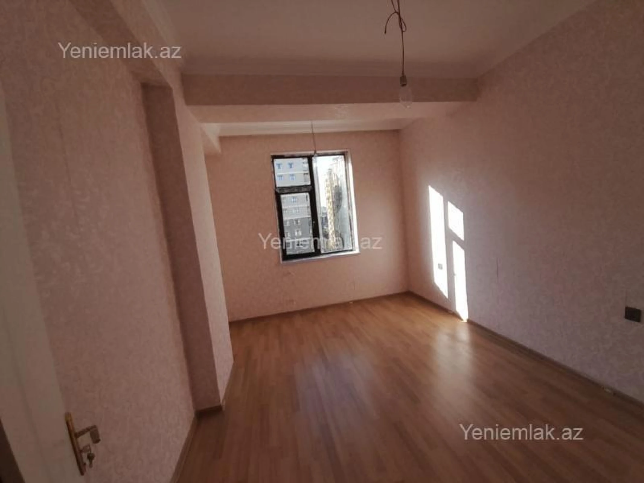 Satılır 3 otaqlı yeni tikili 112 m²