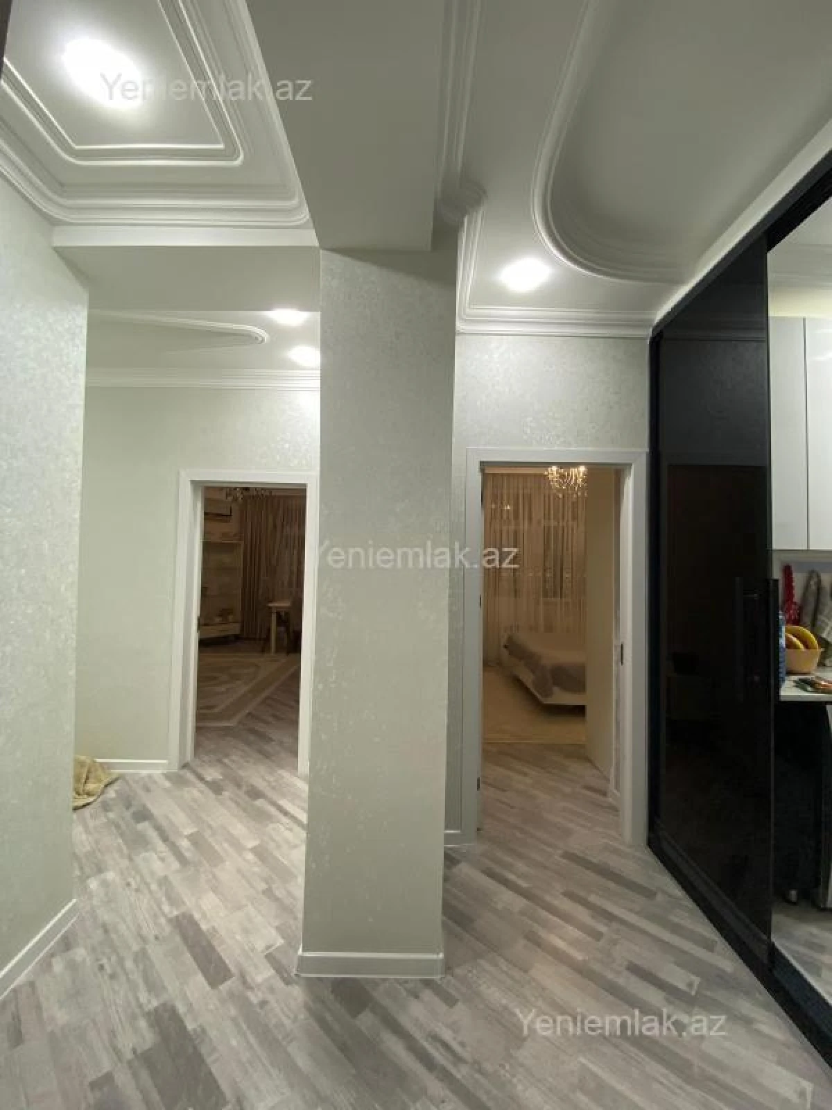 Satılır 2 otaqlı yeni tikili 60 m²