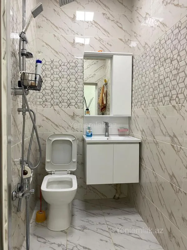 Satılır 2 otaqlı yeni tikili 60 m²