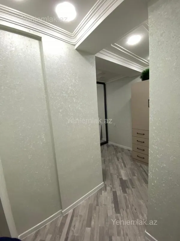 Satılır 2 otaqlı yeni tikili 60 m²