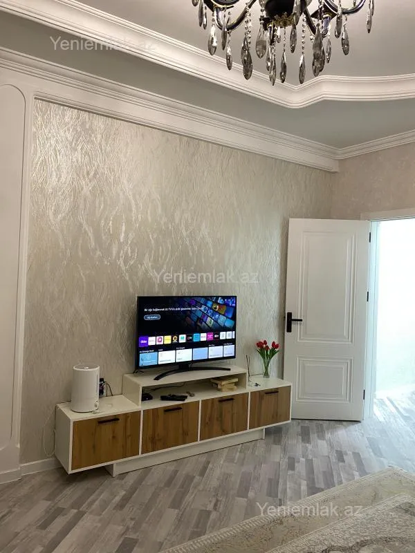 Satılır 2 otaqlı yeni tikili 60 m²