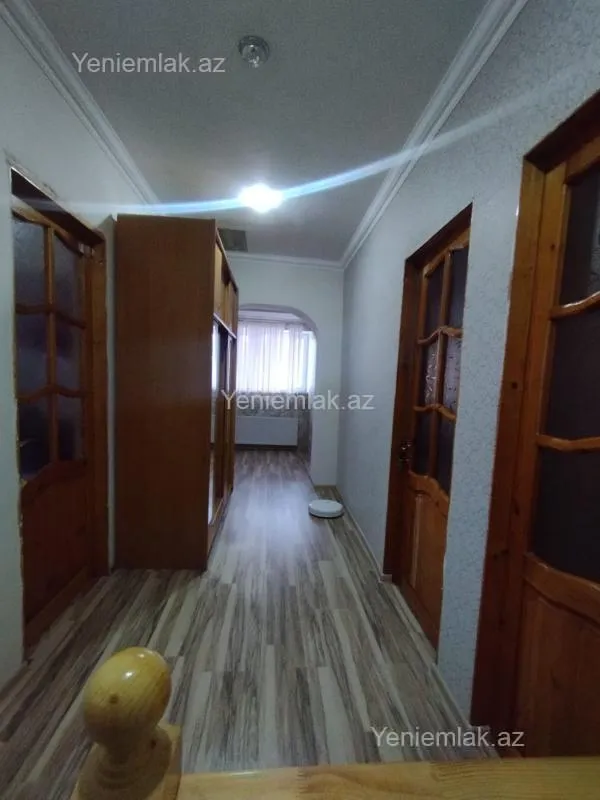 Satılır 6 otaqlı həyət evi 170 m²