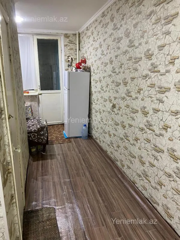 Satılır 1 otaqlı köhnə tikili 40 m²