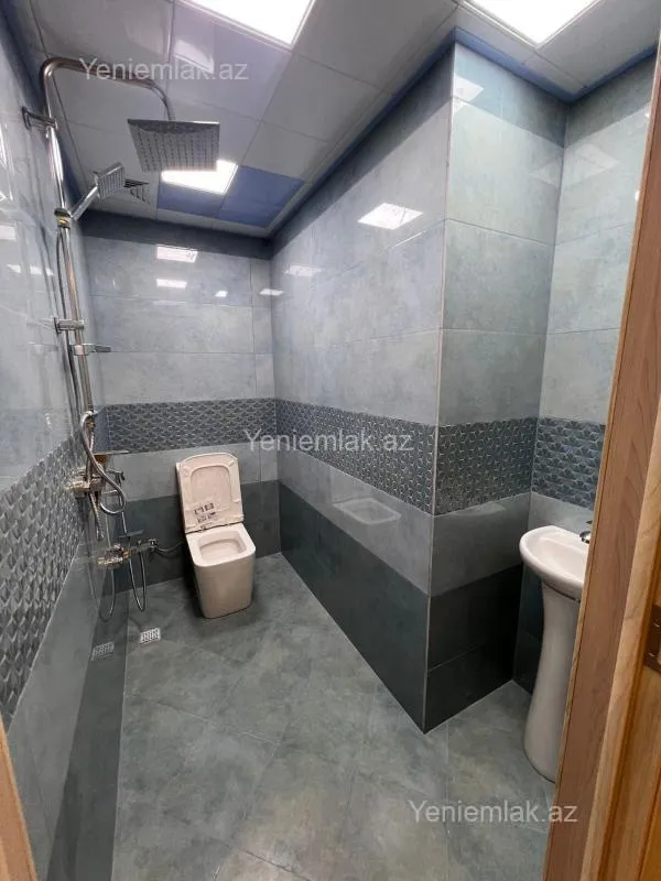 Satılır 3 otaqlı yeni tikili 135 m²