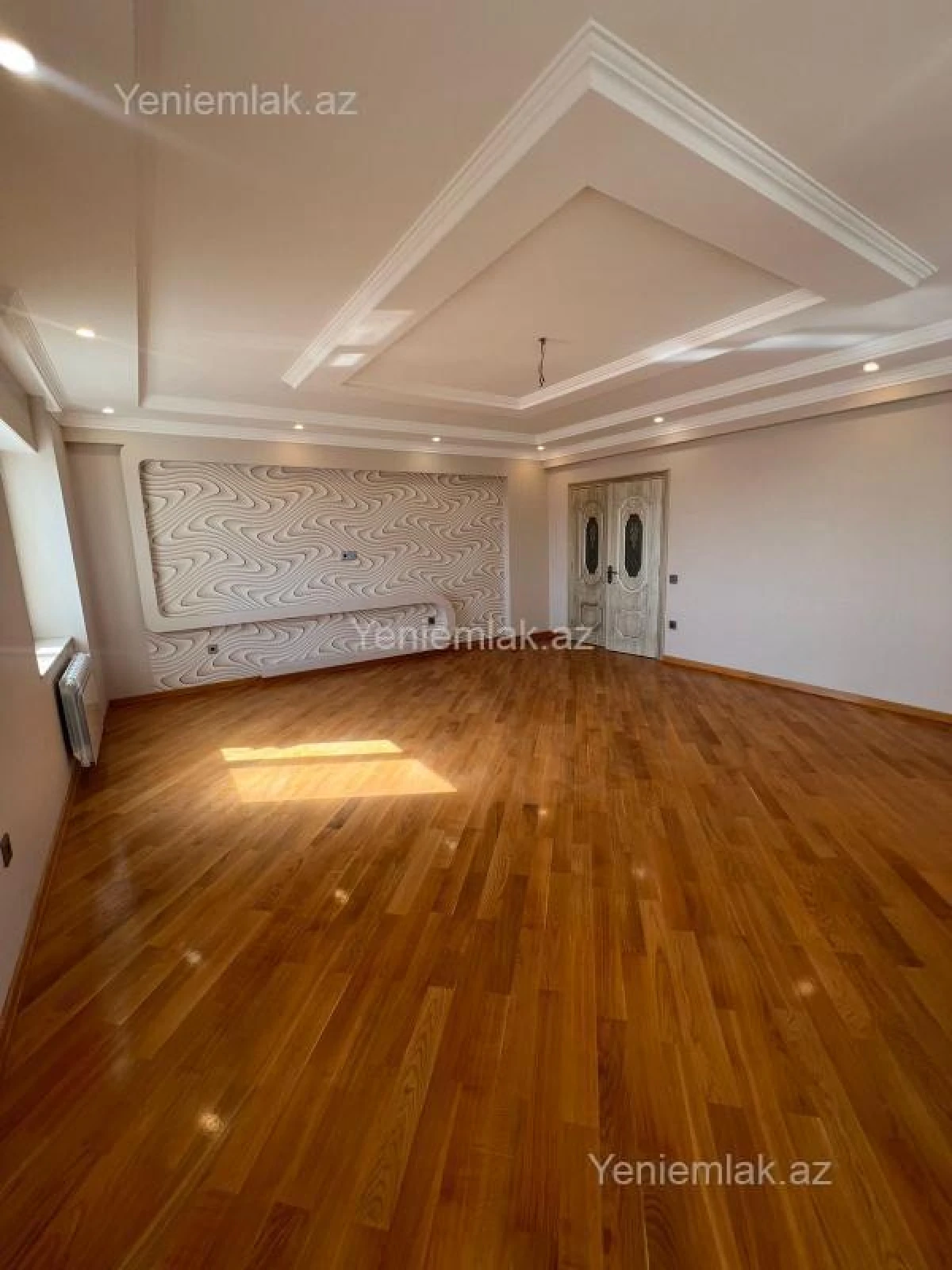 Satılır 3 otaqlı yeni tikili 135 m²