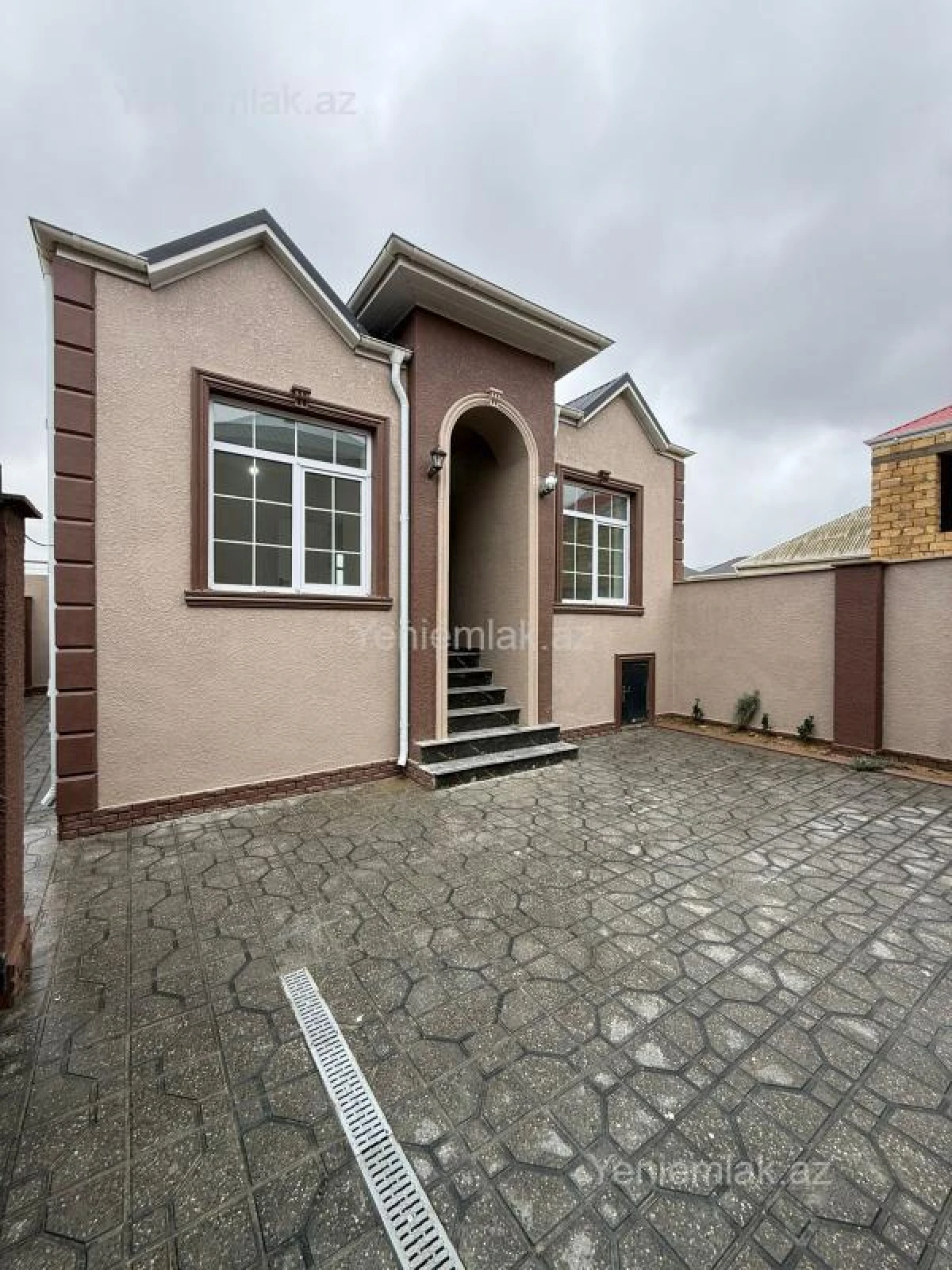 Satılır 3 otaqlı həyət evi 100 m²